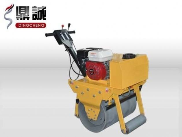 點(diǎn)擊查看詳細(xì)信息<br>標(biāo)題：輕型手扶式單鋼輪壓路機(jī) 閱讀次數(shù)：12475