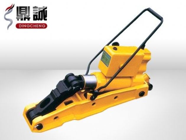 點(diǎn)擊查看詳細(xì)信息<br>標(biāo)題：液壓起撥道機(jī) 閱讀次數(shù)：4105