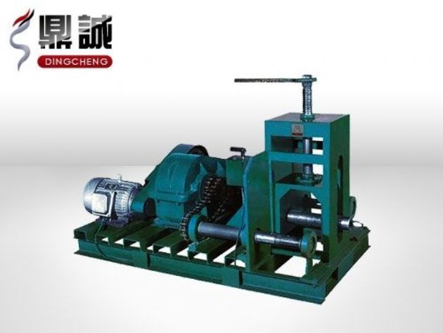 點擊查看詳細信息<br>標題：臥式多功能滾動彎管機 閱讀次數：4548